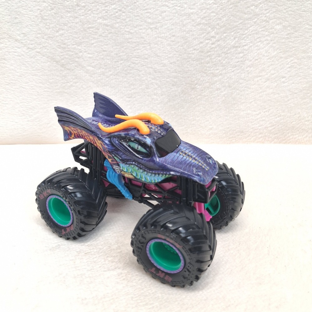 Spin Master Monster Jam NITRO NEON DRAGON Truck 1:64